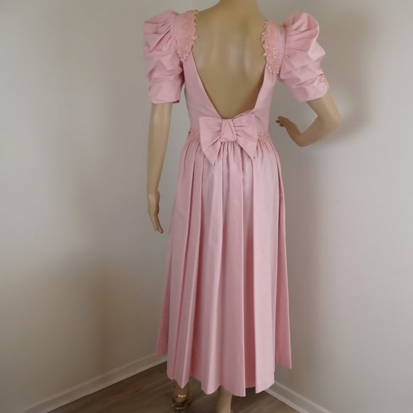 Laura Ashley Pink Bead Embellished Party Dress. Deep V-Neck, Low Back. Waist Bow - Picture 6 of 12